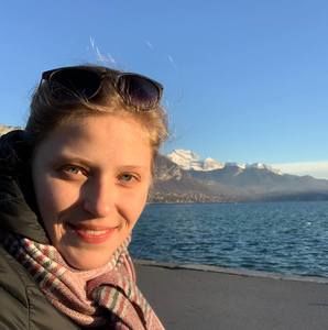 Meet your Posher, Rose-anne